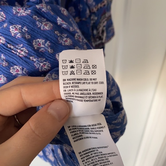 American Eagle blue paisley blouse - Picture 7 of 7